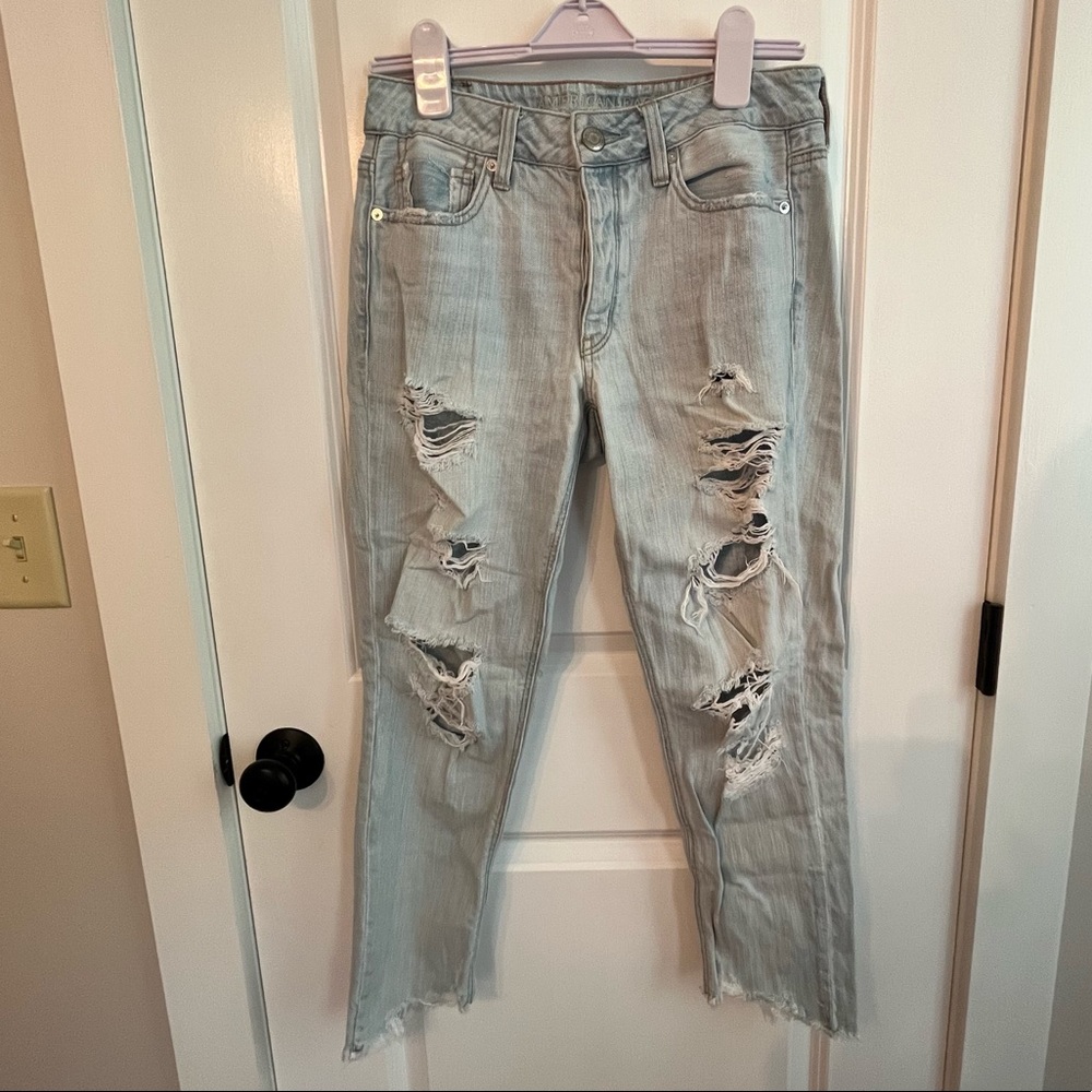 American Eagle Tomgirl Ripped Jeans